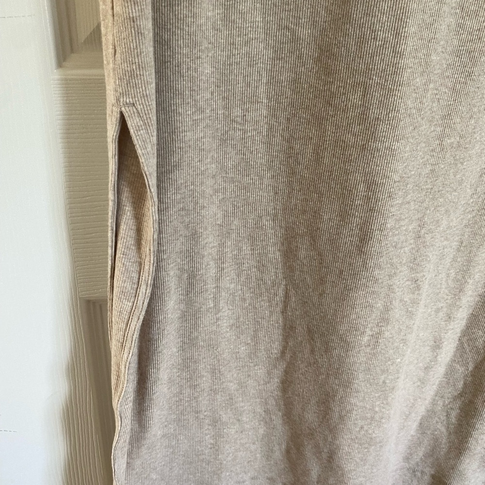Ribbed maxi dress